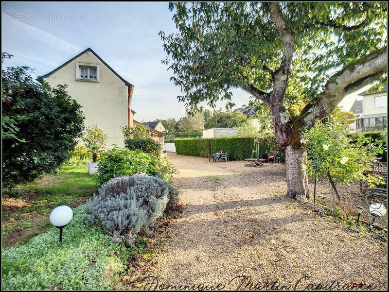 Maison à LA CHARTRE-SUR-LE-LOIR