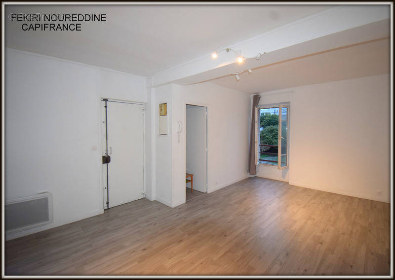 Appartement à AUBERVILLIERS