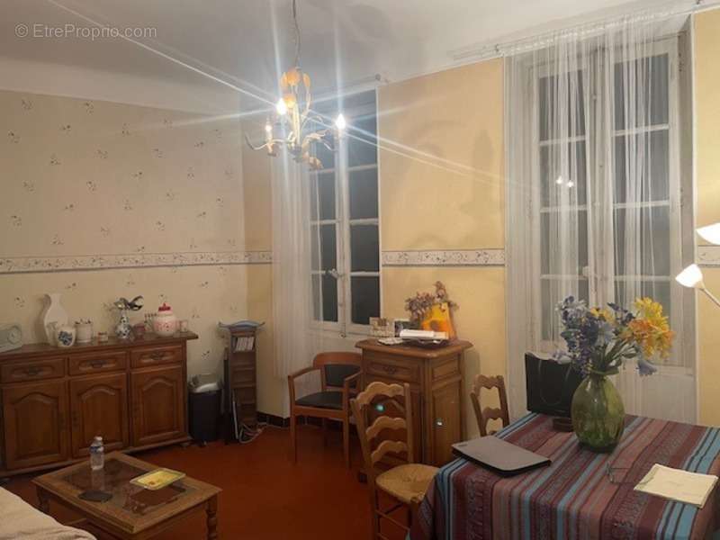 Appartement à MARSEILLE-1E