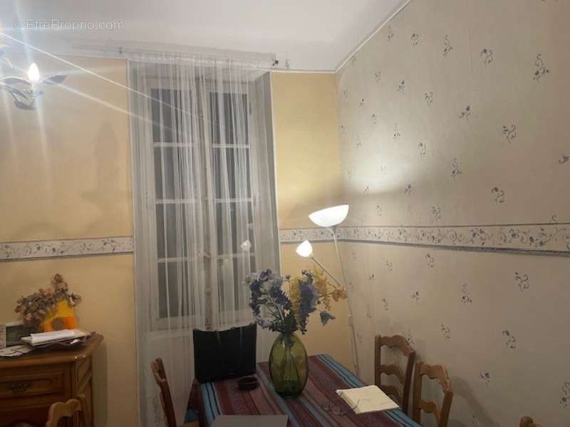 Appartement à MARSEILLE-1E