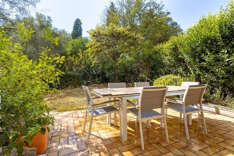 Appartement à MARSEILLE-12E