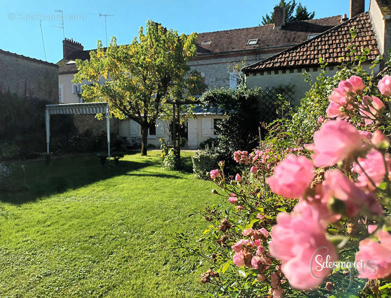 Maison à SOUPPES-SUR-LOING