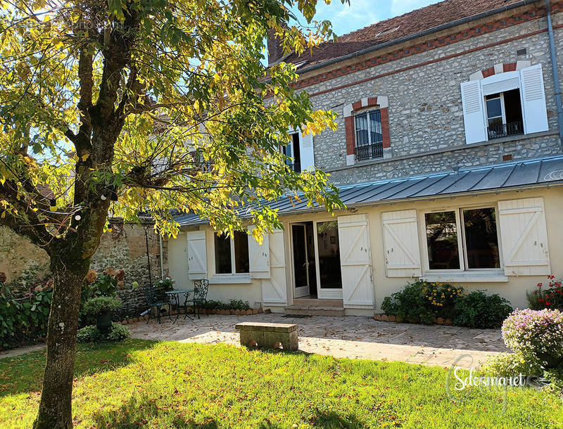 Maison à SOUPPES-SUR-LOING