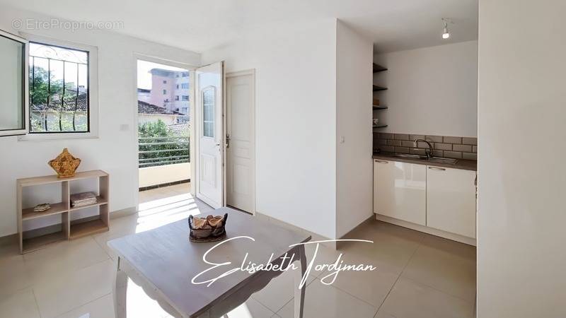 Appartement à SAINT-RAPHAEL