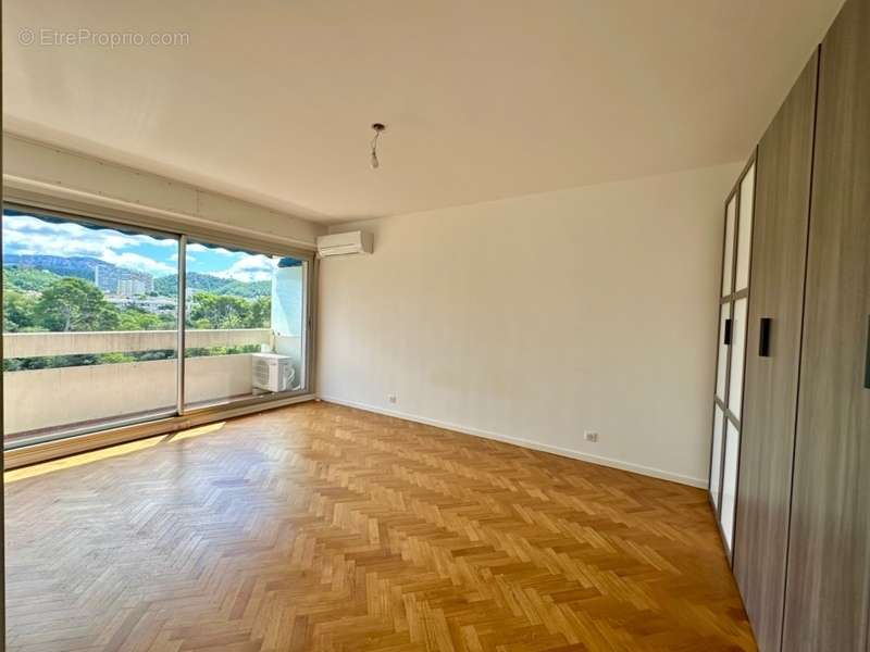 Appartement à MARSEILLE-9E