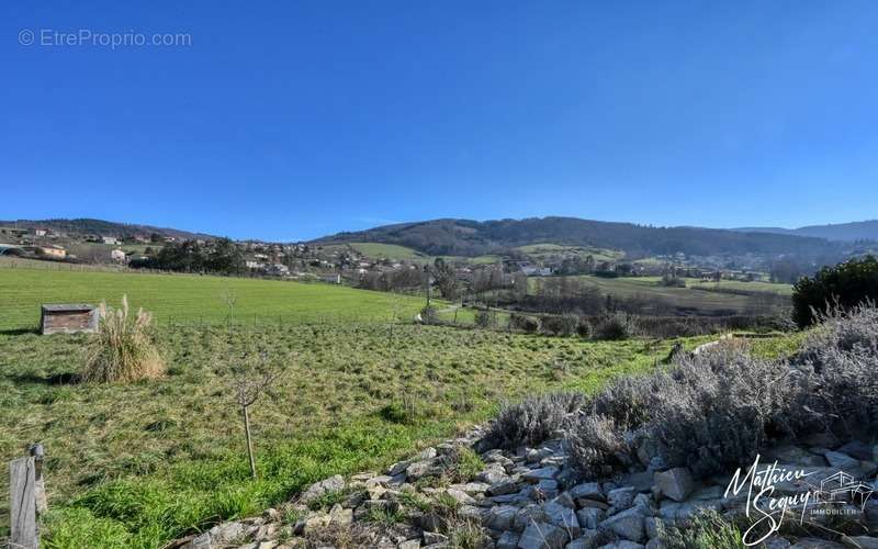 Terrain à SAINT-PIERRE-LA-PALUD