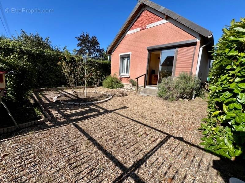 Maison à BRIOLLAY