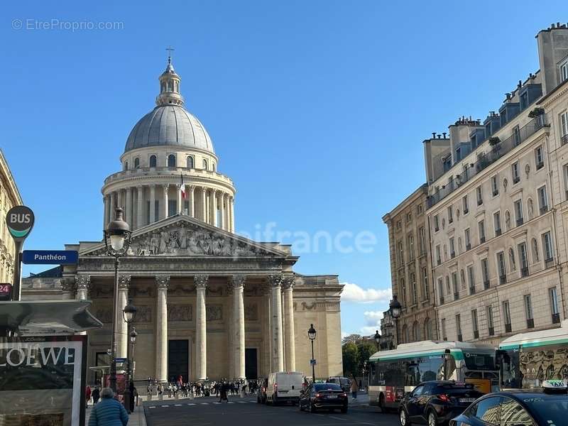 Appartement à PARIS-5E