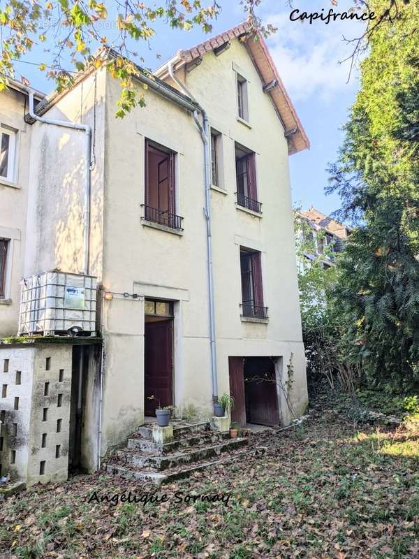 Maison à LONS-LE-SAUNIER