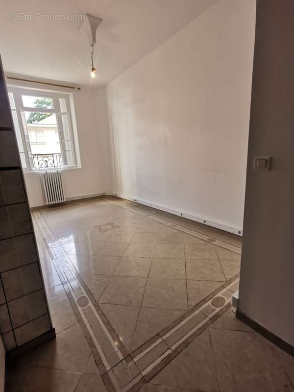 Appartement à COLOMBES