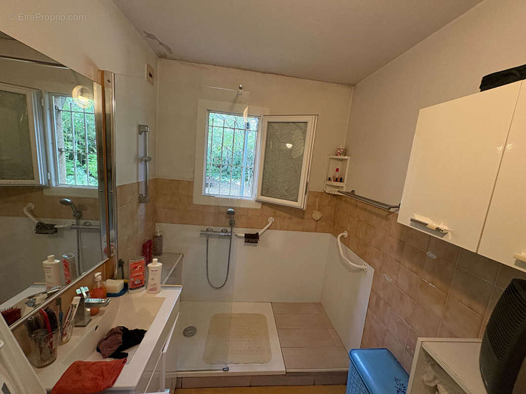 Appartement à MARSEILLE-11E