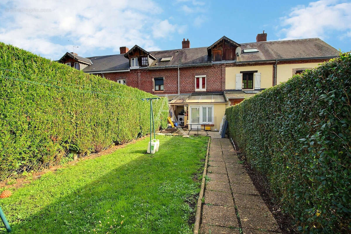 Maison à PERRIERS-SUR-ANDELLE