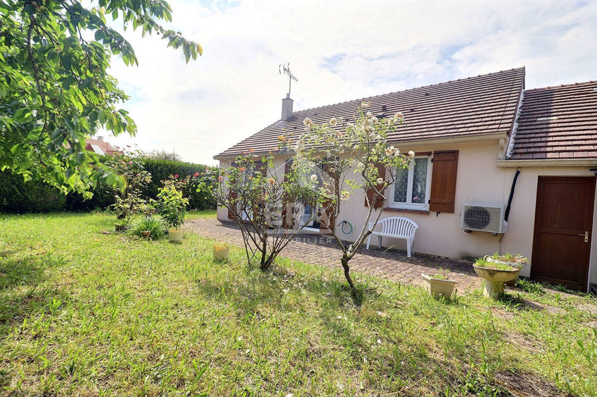 Maison à ANGERVILLE