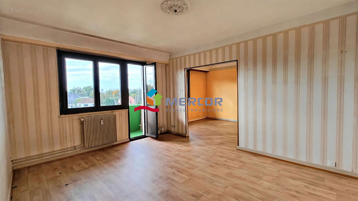 Salon/séjour - Appartement à OSTWALD