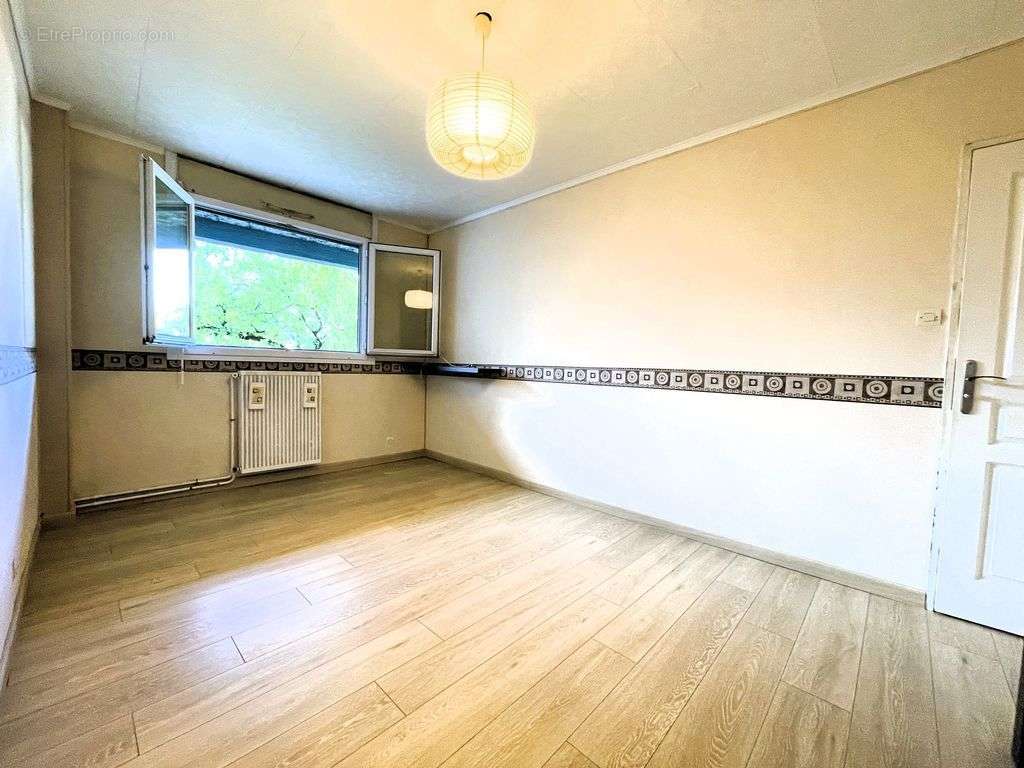 Appartement à ECHIROLLES