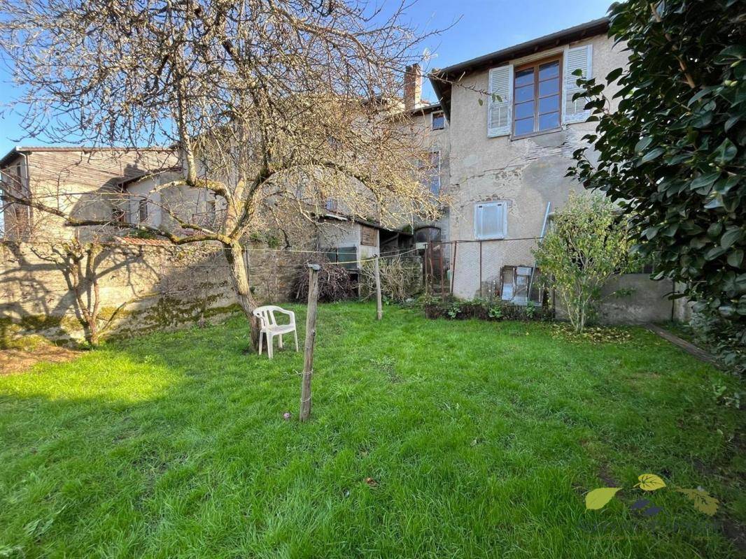 Appartement à SAINT-LEONARD-DE-NOBLAT