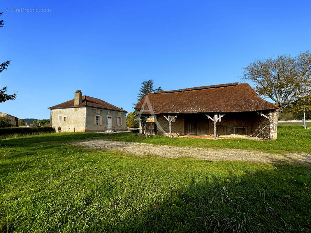 Maison à PRAYSSAC