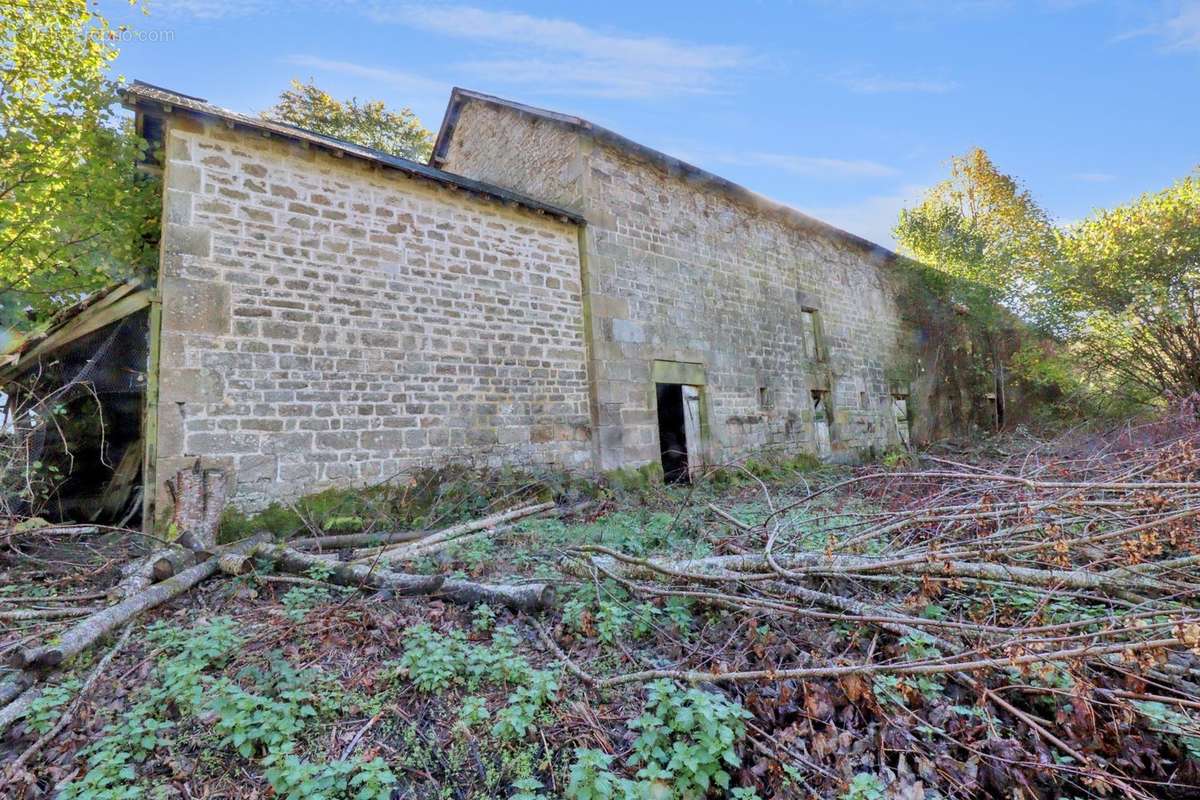 Appartement à LACELLE