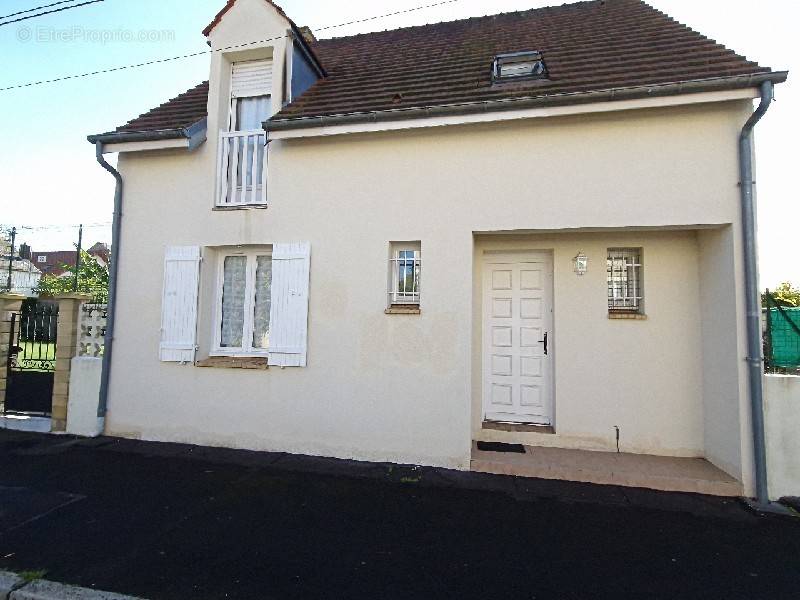 Maison à NOGENT-SUR-OISE