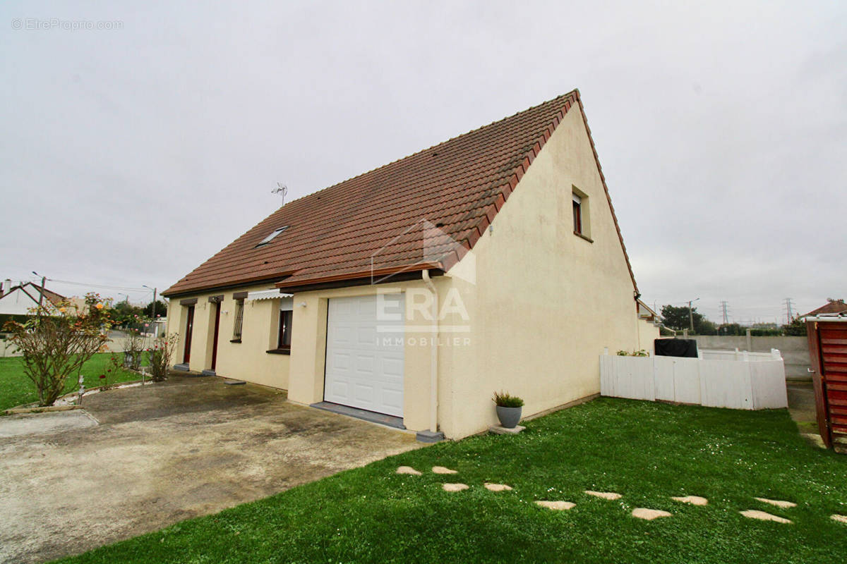 Maison à TERGNIER