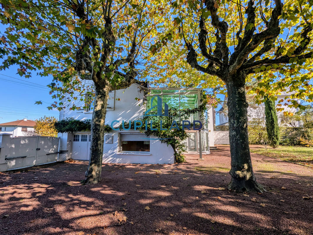 Maison à SAINT-LEGER-SUR-ROANNE