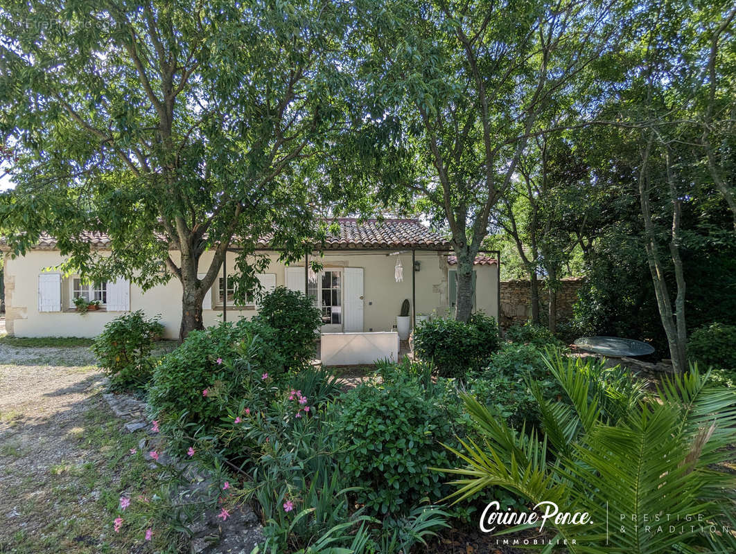 Maison à NIMES