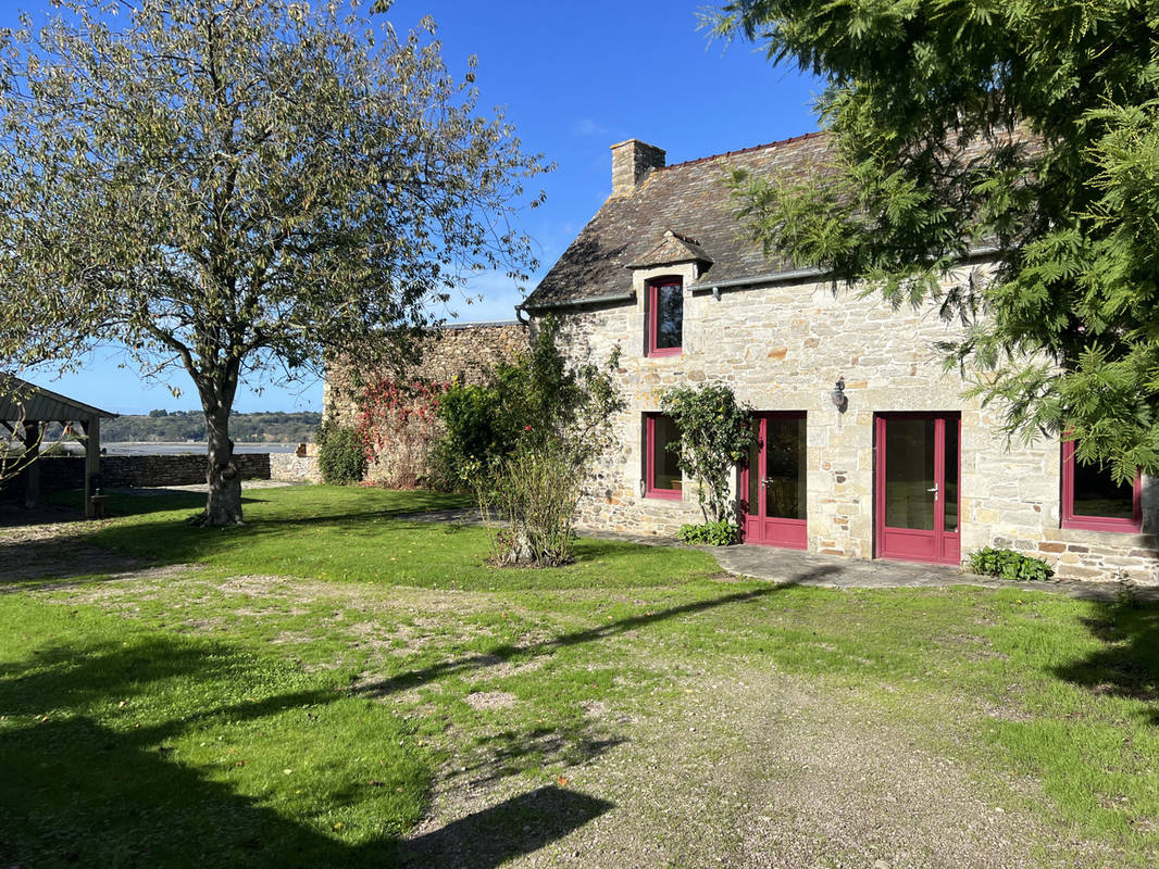 Maison à MATIGNON