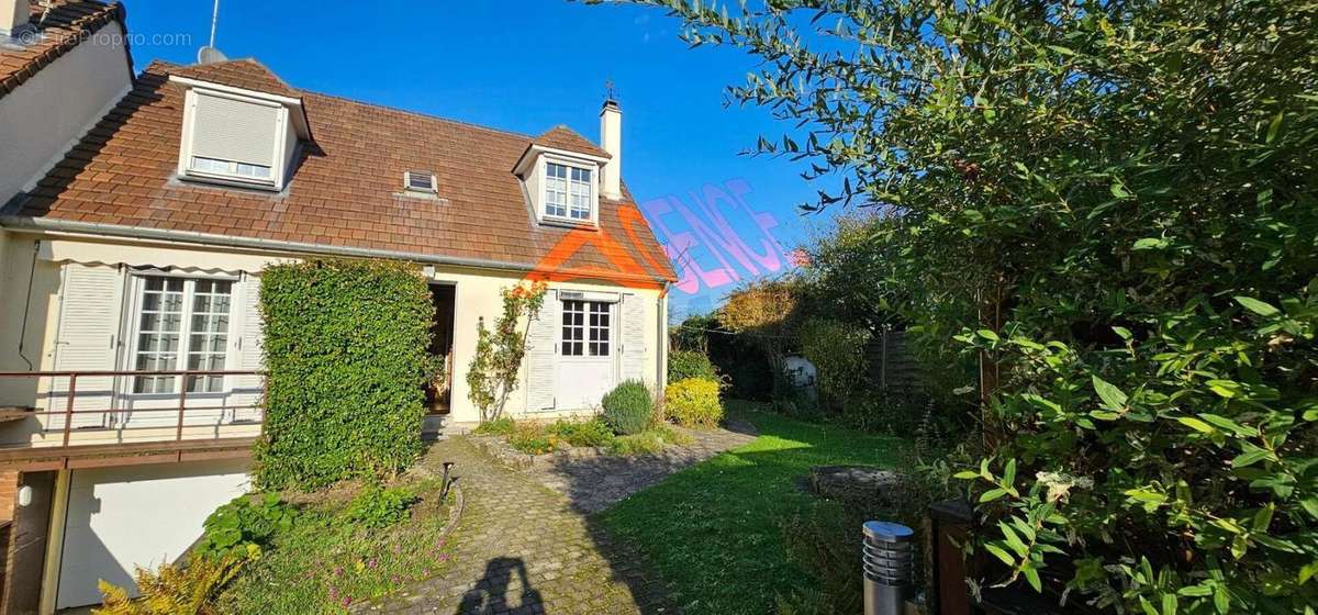 Maison à ASNIERES-SUR-OISE