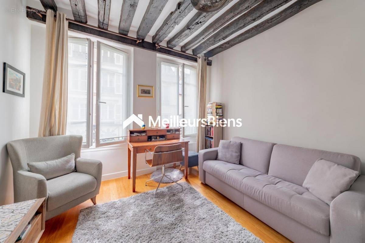 Appartement à PARIS-4E