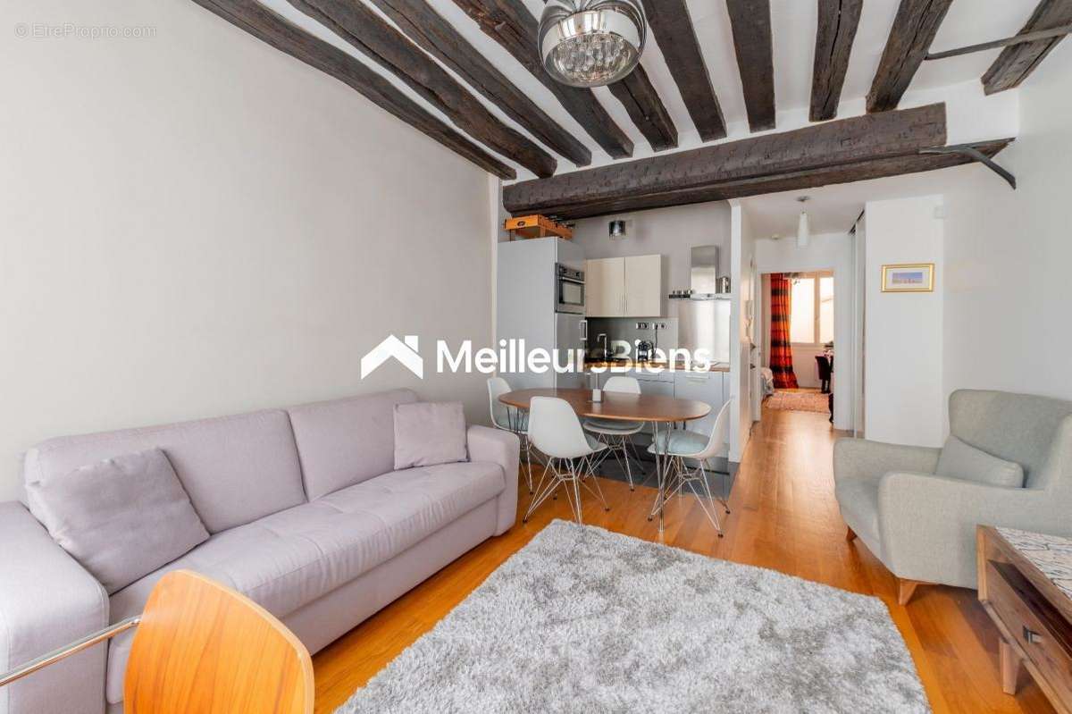 Appartement à PARIS-4E