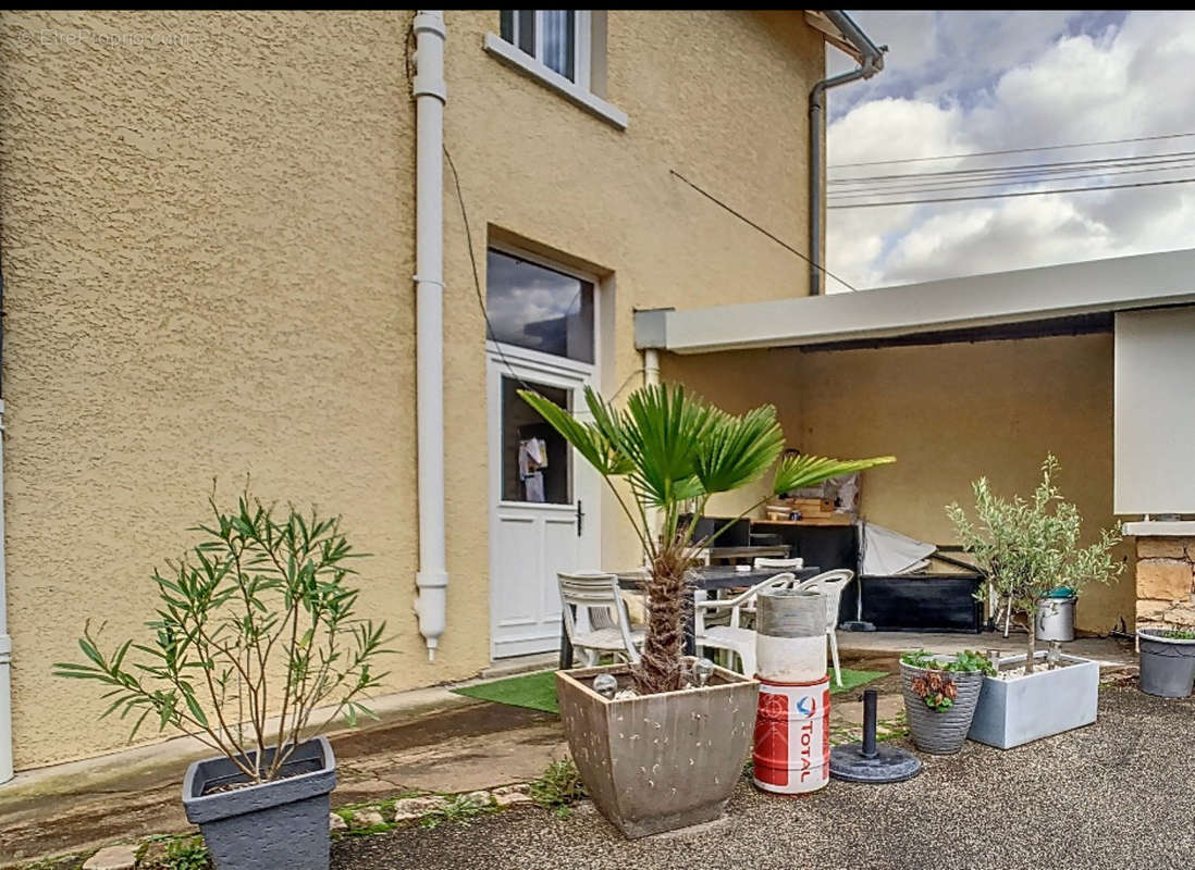 Appartement à VILLEFRANCHE-SUR-SAONE