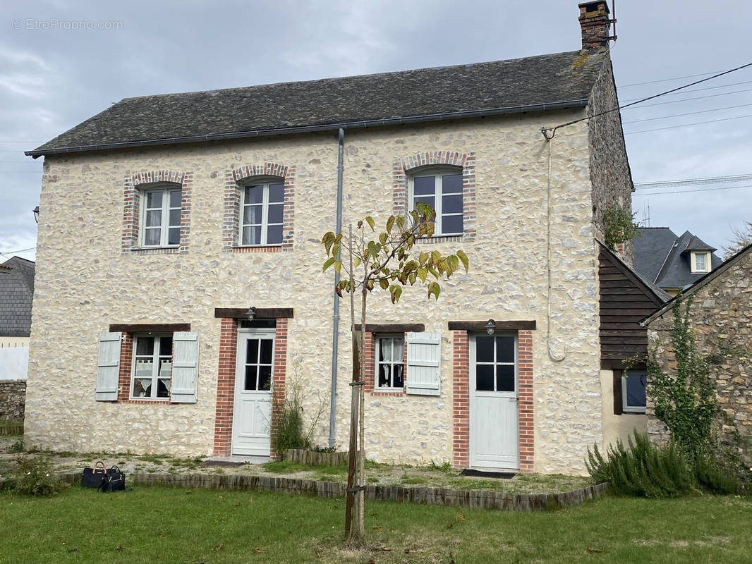 Maison à SAINTE-SUZANNE