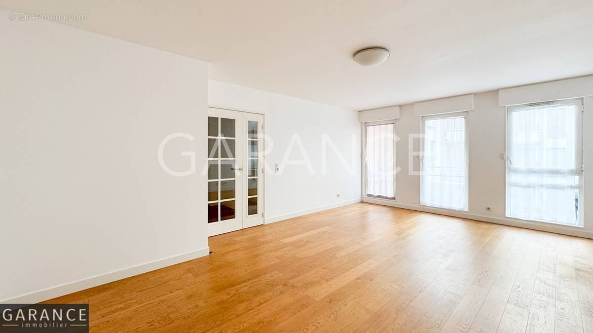 Appartement à PARIS-12E