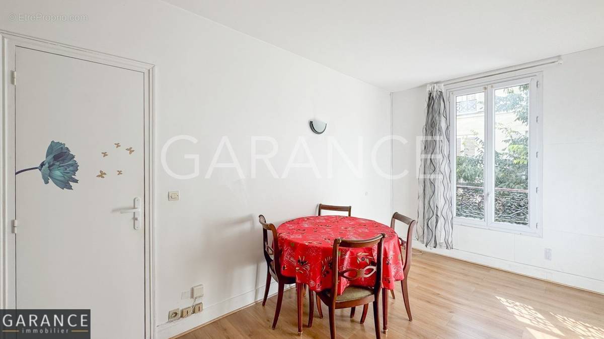 Appartement à PARIS-12E