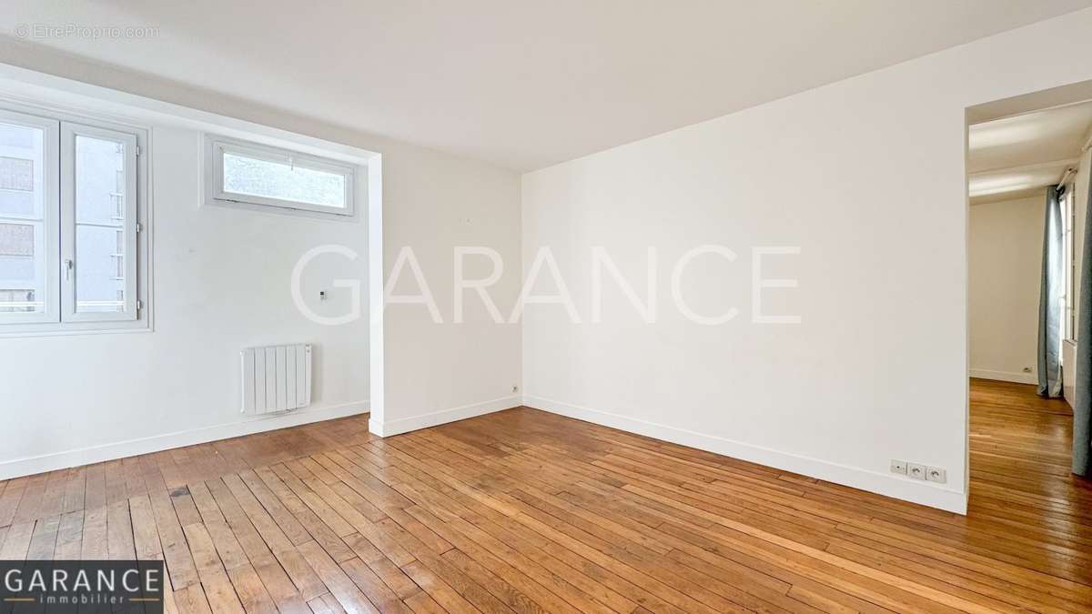 Appartement à PARIS-12E