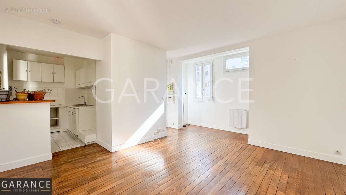 Appartement à PARIS-12E