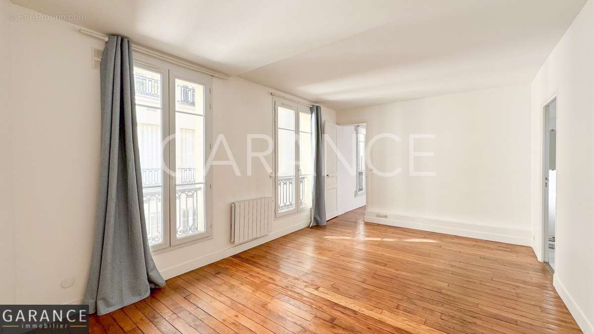 Appartement à PARIS-12E