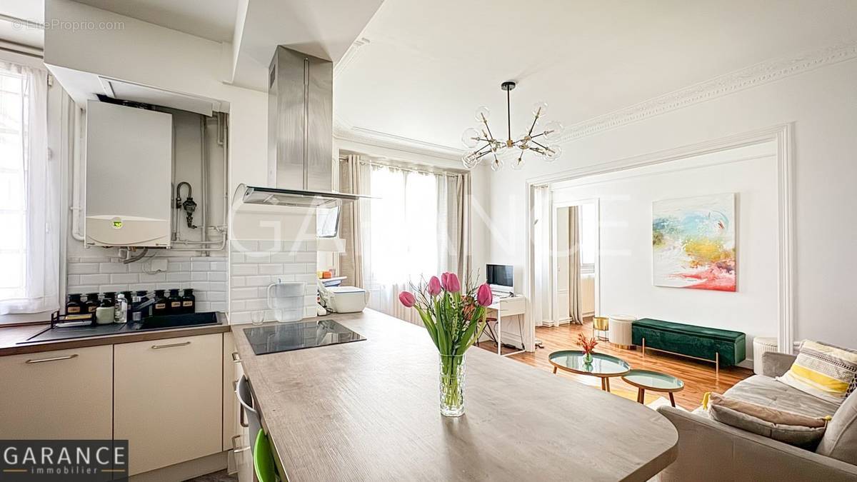 Appartement à PARIS-12E