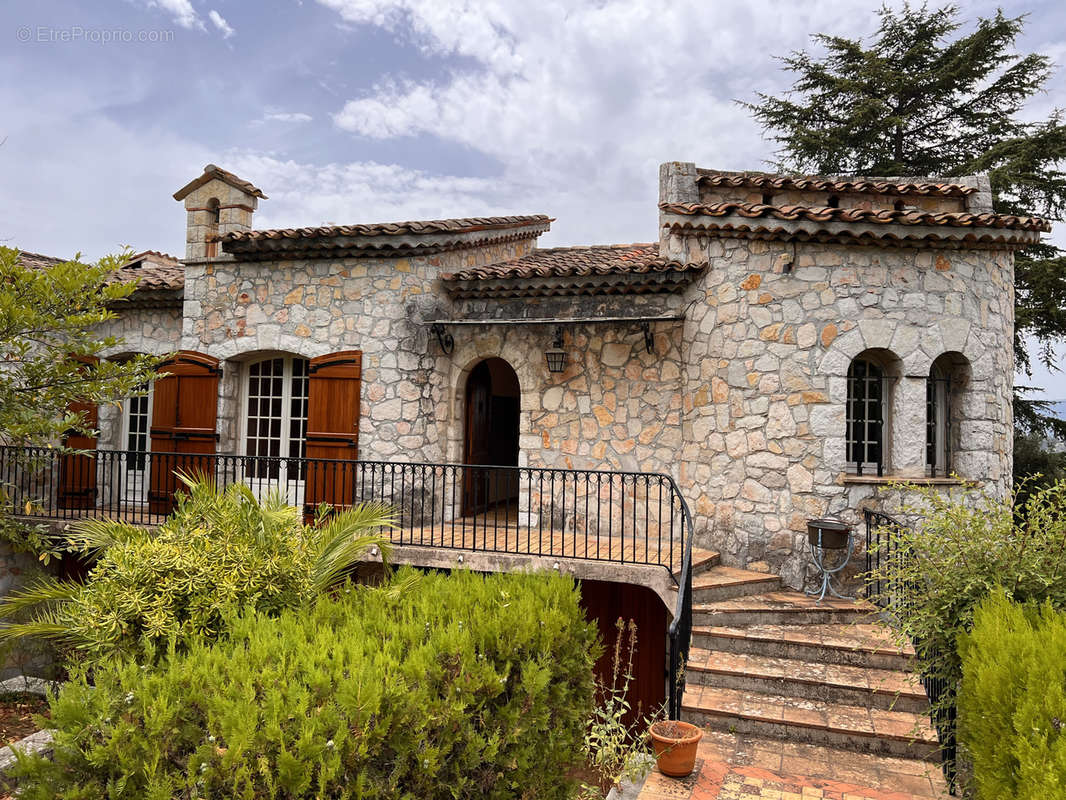 Maison à MOUGINS