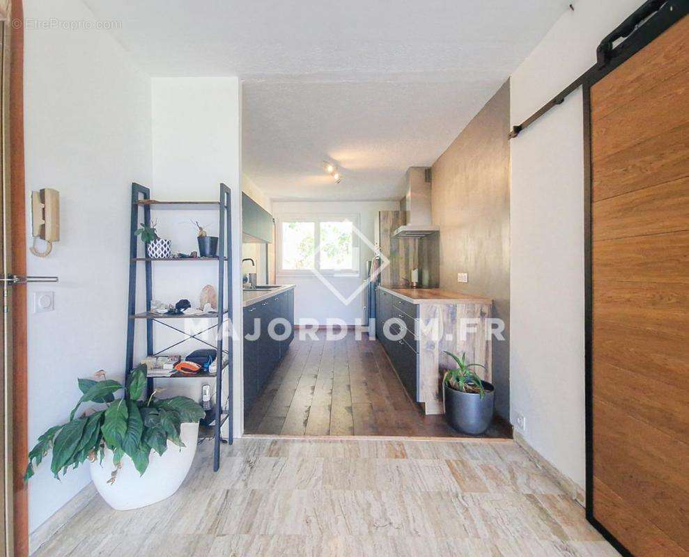 Appartement à MARSEILLE-8E