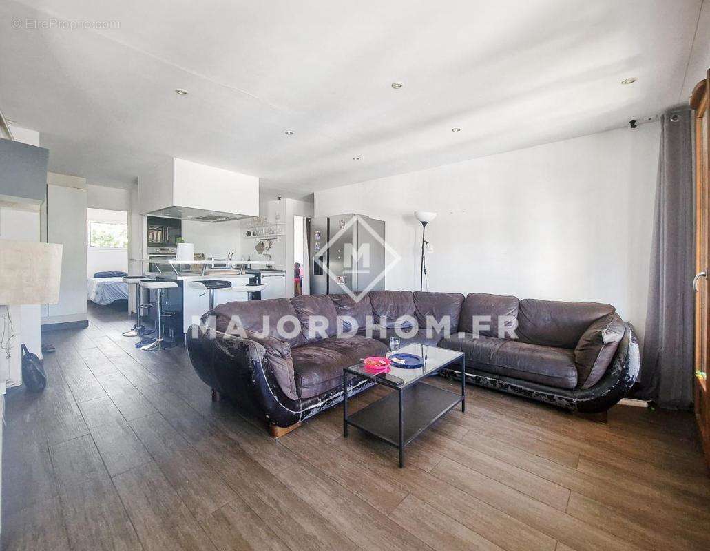 Appartement à MARSEILLE-8E