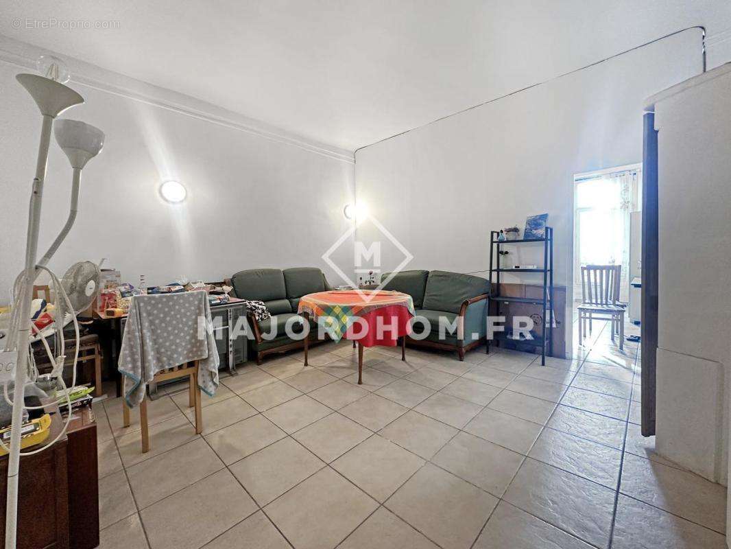 Appartement à MARSEILLE-6E