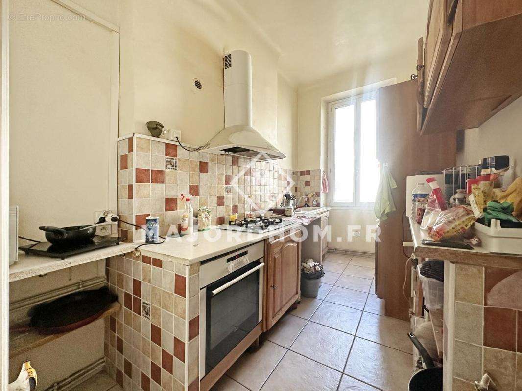 Appartement à MARSEILLE-6E