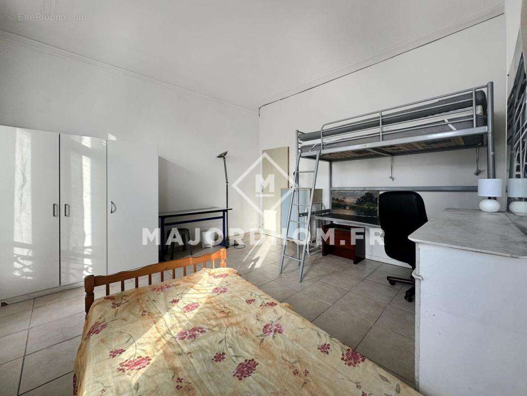 Appartement à MARSEILLE-6E