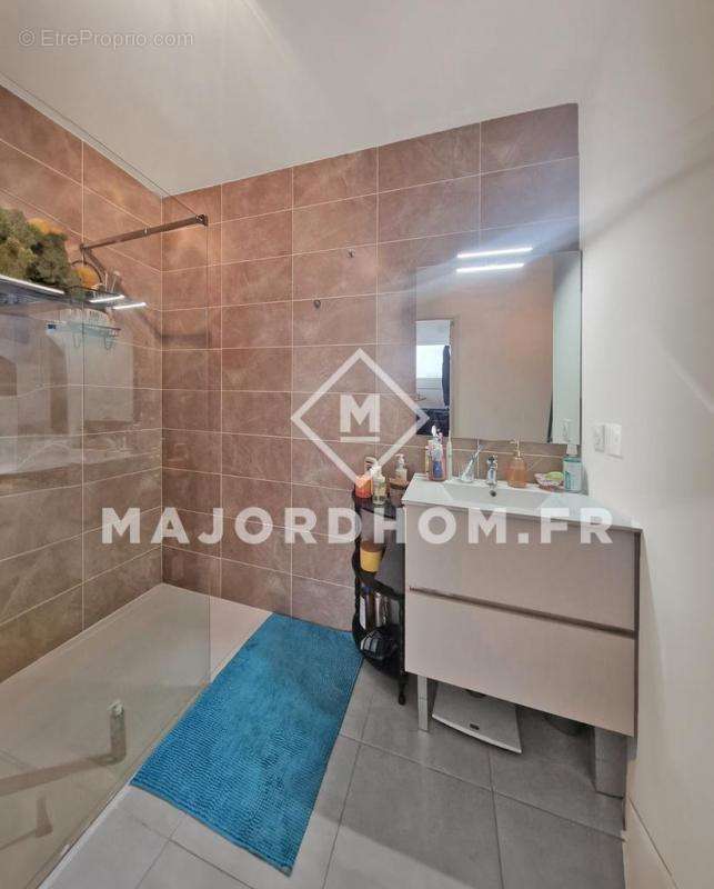 Appartement à MARSEILLE-6E