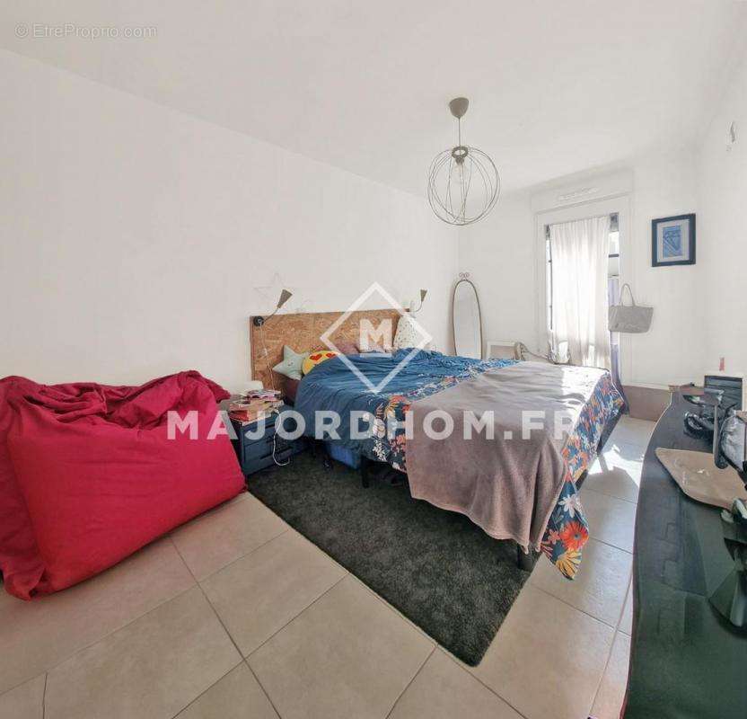 Appartement à MARSEILLE-6E