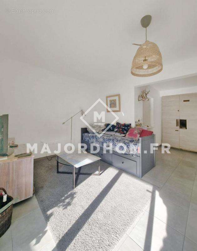 Appartement à MARSEILLE-6E