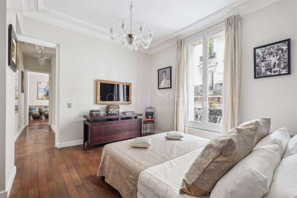 Maison à PARIS-6E