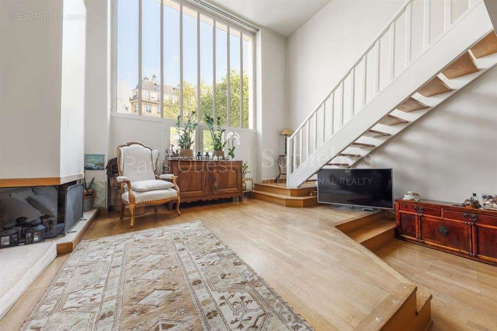 Appartement à PARIS-9E