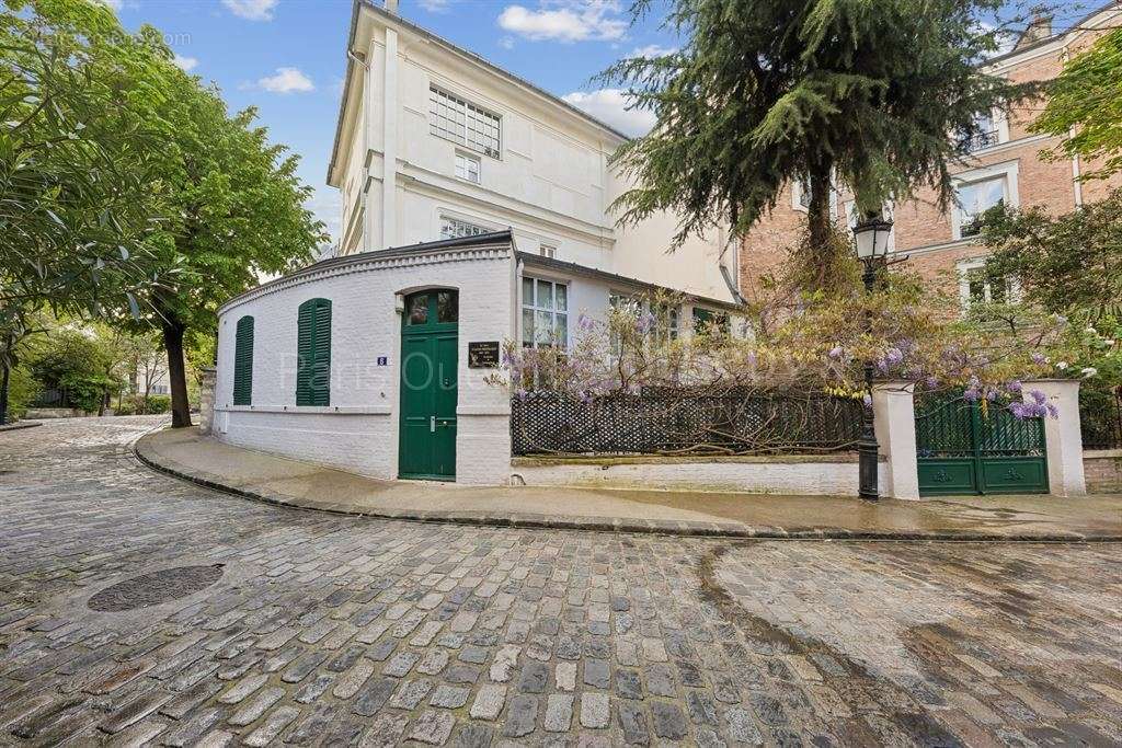 Appartement à PARIS-9E